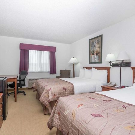 Hotel Baymont By Wyndham Marshfield Extérieur photo