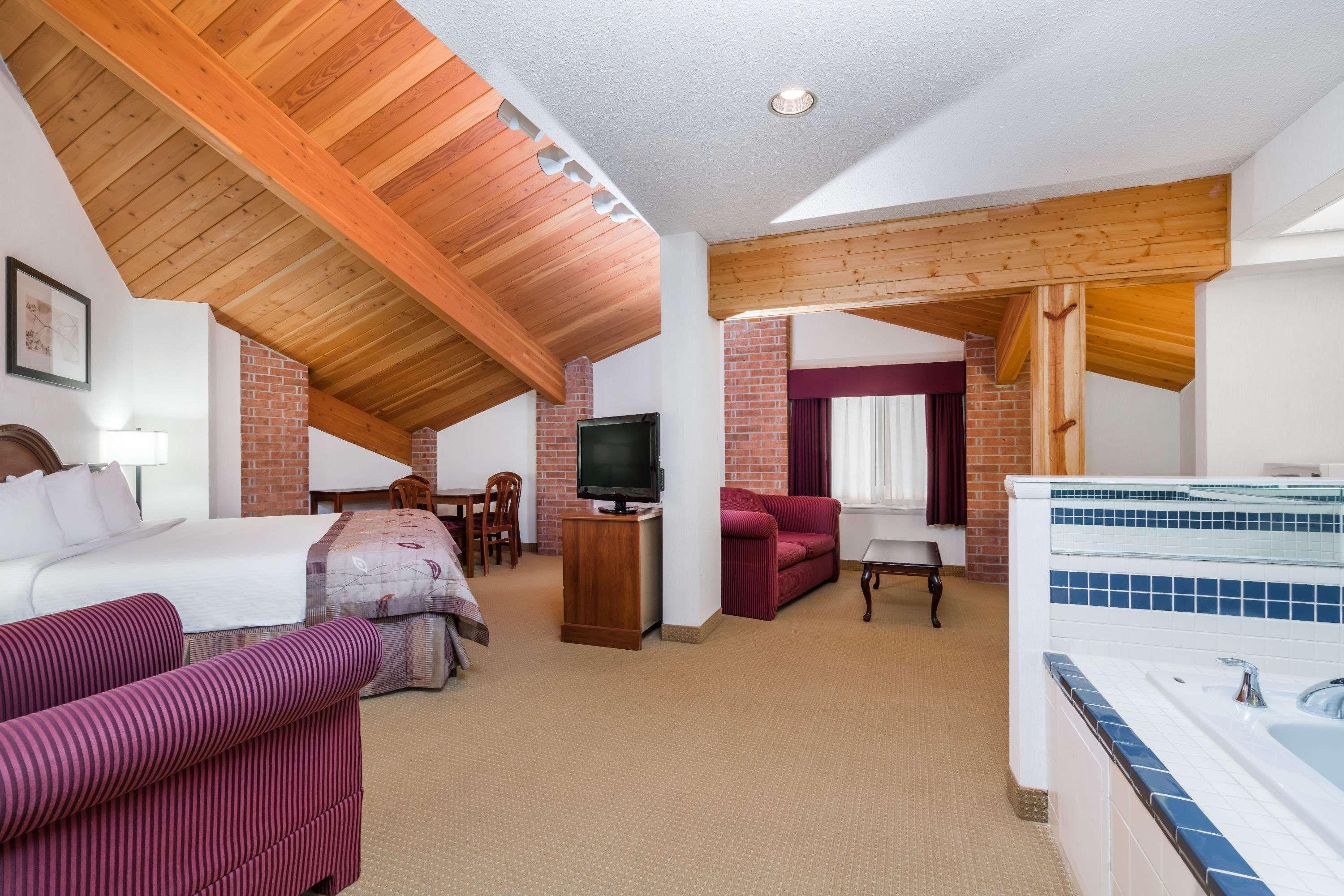 Hotel Baymont By Wyndham Marshfield Extérieur photo